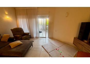 Аренда: Квартира с участком 4 комн. 6,800₪ в месяц