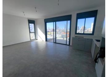 Аренда: Квартира 4 комн. 7,800₪ в месяц