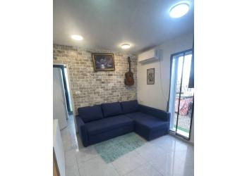 דירת גג להשכרה 2 חדרים 4,700₪ בחודש