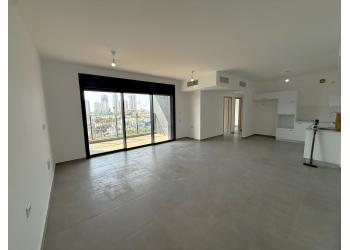 דירה להשכרה 4 חדרים 6,750₪ בחודש