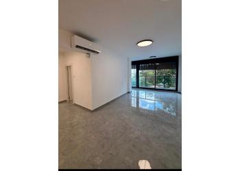 Аренда: Квартира 4 комн. 6,000₪ в месяц