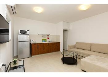 דירה להשכרה לתקופה קצרה  2 חדרים !price$ ללילה